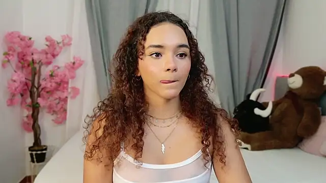 Taylor Tina online show from 09/30/25, 06:46