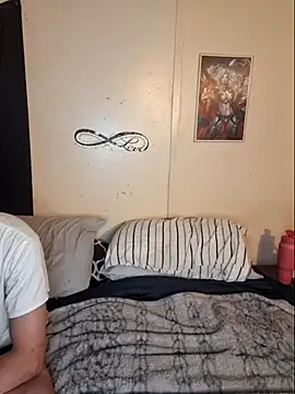 Snapshot of Shy_Naughty_Girl chatting on 10/11/25, 04:33 Shy Naughty Girl online show from 10/11/25, 04:33