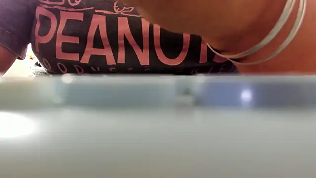 AndreaKinky online show from 10/28/25, 08:33