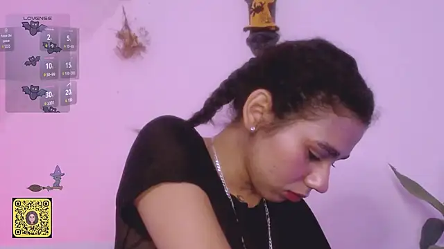 Nocturnawitch online show from 10/14/25, 01:39