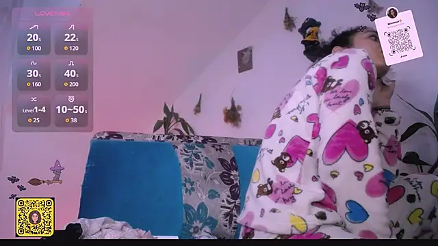 Nocturnawitch online show from 10/24/25, 01:07