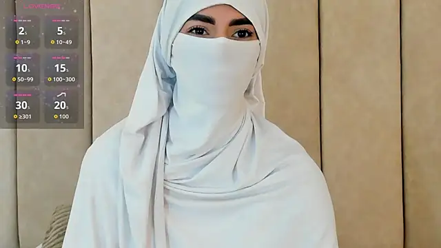  Zahiira  online show from 09/27/25, 11:59