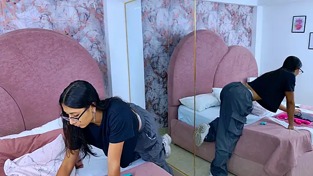 RavenGloomy online show from 10/31/25, 07:59