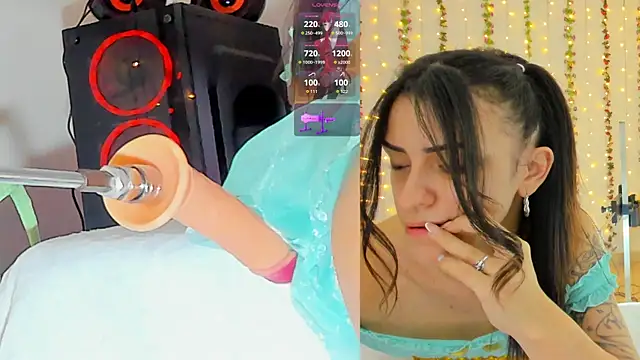 Kitty  Rose   online show from 10/15/25, 10:26