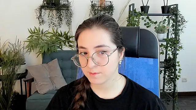 VirtuallVoyant online show from 11/26/25, 06:58