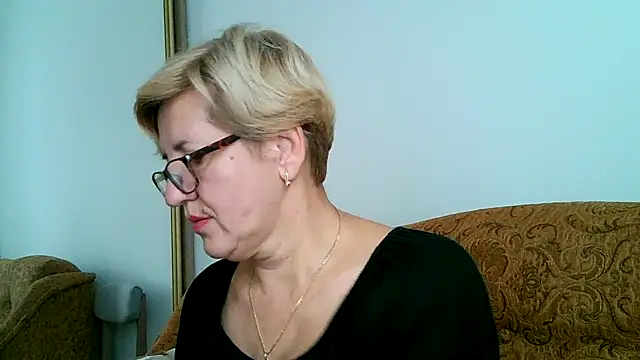 Dana4921 online show from 10/13/25, 01:33