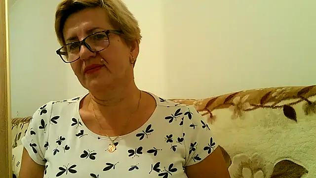 Dana4921 online show from 10/17/25, 05:04