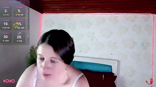 Snapshot of harper_brown chatting on 10/04/25, 01:31 harper brown online show from 10/04/25, 01:31