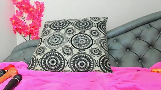 Snapshot of Dafne_Mel chatting on 09/13/25, 01:55 Dafne Mel online show from 09/13/25, 01:55