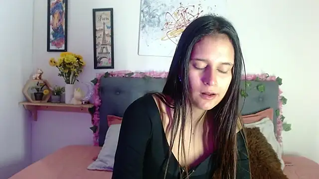 Snapshot of valentini_villa chatting on 09/21/25, 08:10 valentini villa online show from 09/21/25, 08:10