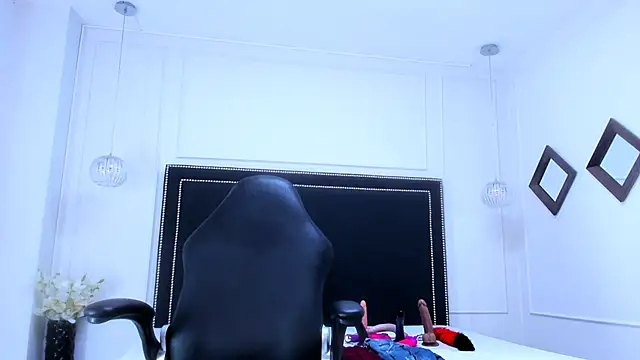 Ariana costa online show from 09/27/25, 01:49