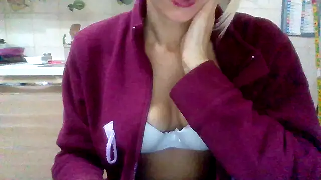 Kelly80 online show from 10/13/25, 02:44