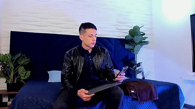 Dustin Sonne online show from 10/30/25, 03:52