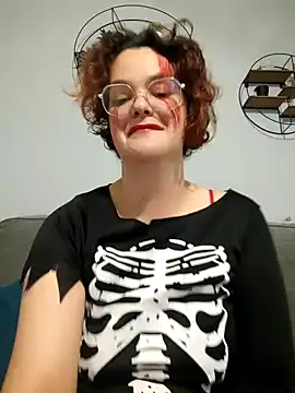 Snapshot of DadoTigresse chatting on 10/31/25, 08:21 DadoTigresse online show from 10/31/25, 08:21