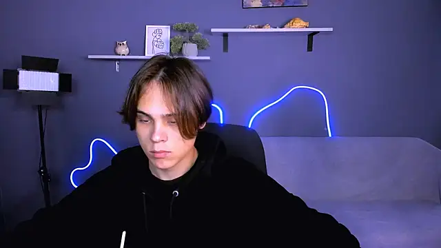 Snapshot of karl_mans chatting on 10/15/25, 08:58 karl mans online show from 10/15/25, 08:58