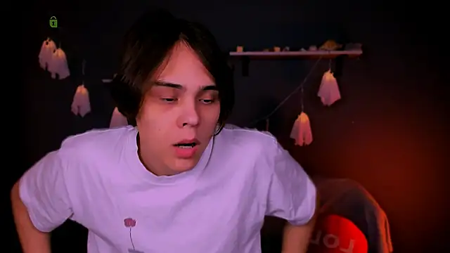 Snapshot of karl_mans chatting on 11/01/25, 10:17 karl mans online show from 11/01/25, 10:17