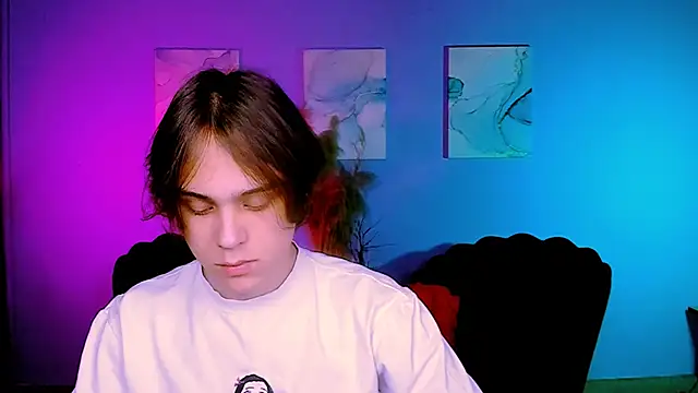 Snapshot of karl_mans chatting on 11/10/25, 10:03 karl mans online show from 11/10/25, 10:03