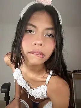 Snapshot of NovaTemptress chatting on 10/13/25, 01:27 NovaTemptress online show from 10/13/25, 01:27