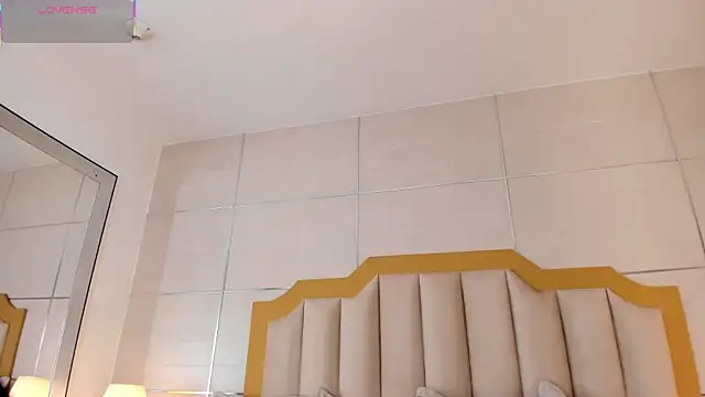 Snapshot of MaddieParker chatting on 10/29/25, 07:26 MaddieParker online show from 10/29/25, 07:26