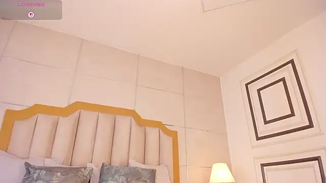 Snapshot of MaddieParker chatting on 11/14/25, 07:56 MaddieParker online show from 11/14/25, 07:56