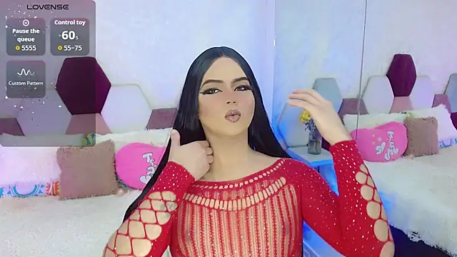 kushina uzumaki75 online show from 10/13/25, 06:35