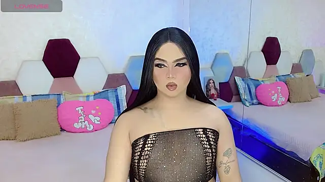 kushina uzumaki75 online show from 10/21/25, 08:04