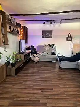 Seductively4 20 online show from 11/17/25, 11:16