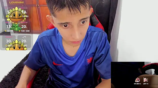 Snapshot of gomitaboy_1 chatting on 10/16/25, 07:15 gomitaboy 1 online show from 10/16/25, 07:15