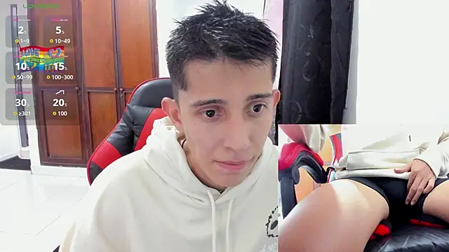 Snapshot of gomitaboy_1 chatting on 10/21/25, 09:04 gomitaboy 1 online show from 10/21/25, 09:04