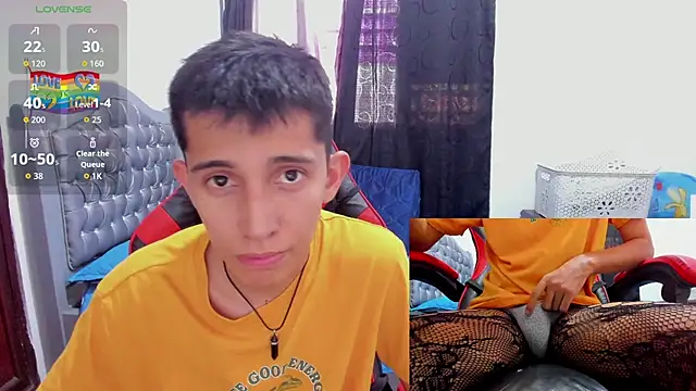 Snapshot of gomitaboy_1 chatting on 10/27/25, 07:07 gomitaboy 1 online show from 10/27/25, 07:07