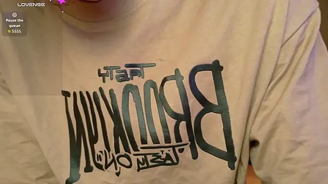 Snapshot of david_huge chatting on 09/09/25, 08:14 david huge online show from 09/09/25, 08:14