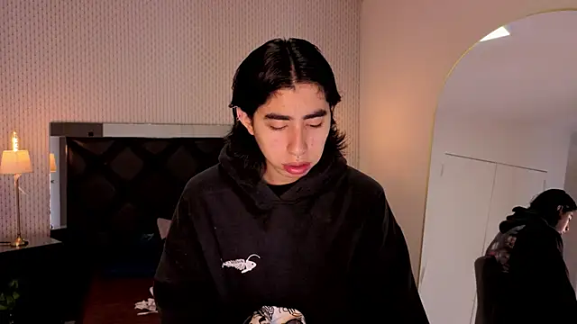 ryo light online show from 10/08/25, 08:06