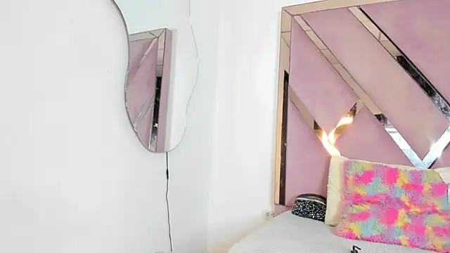 Akiraht online show from 10/10/25, 08:41