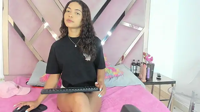 Akiraht online show from 11/05/25, 08:31