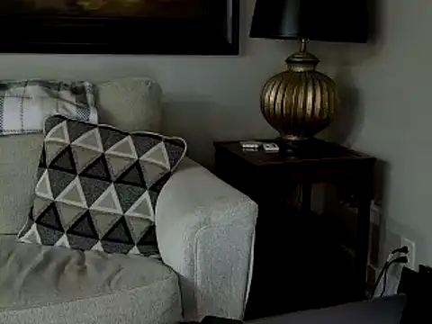 JulieHolliday online show from 10/15/25, 11:16