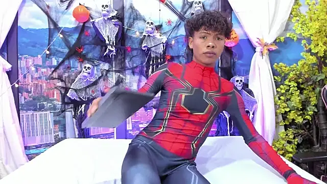 MilthonDelis online show from 10/21/25, 03:40