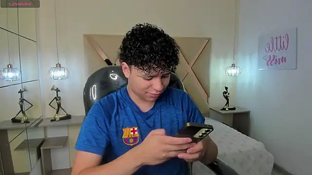 BenjaminBottonn online show from 10/06/25, 07:44