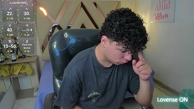 BenjaminBottonn online show from 11/09/25, 07:56