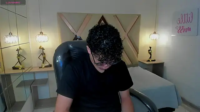 BenjaminBottonn online show from 11/16/25, 07:52