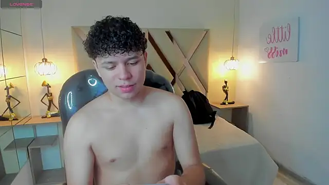 BenjaminBottonn online show from 11/20/25, 07:46