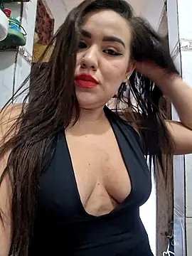 Snapshot of juliaYalla chatting on 10/02/25, 07:54 juliaYalla online show from 10/02/25, 07:54