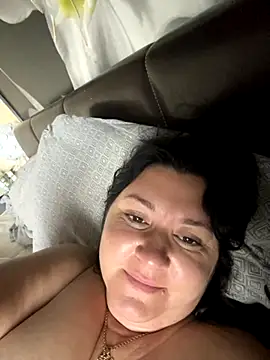 Snapshot of Liza_Will chatting on 10/09/25, 05:27 Liza Will online show from 10/09/25, 05:27