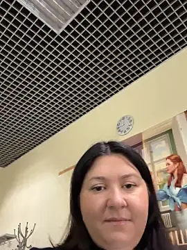 Snapshot of Liza_Will chatting on 10/11/25, 06:01 Liza Will online show from 10/11/25, 06:01