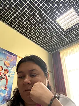 Snapshot of Liza_Will chatting on 10/20/25, 08:15 Liza Will online show from 10/20/25, 08:15