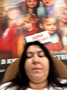 Snapshot of Liza_Will chatting on 11/05/25, 09:31 Liza Will online show from 11/05/25, 09:31