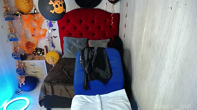 Snapshot of karina__milff chatting on 10/28/25, 04:38 karina milff online show from 10/28/25, 04:38