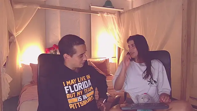 Laila asher online show from 11/18/25, 04:50