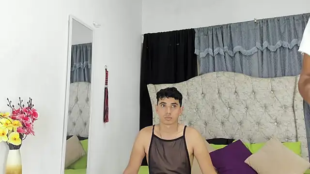 daring sexy boys online show from 11/07/25, 07:03