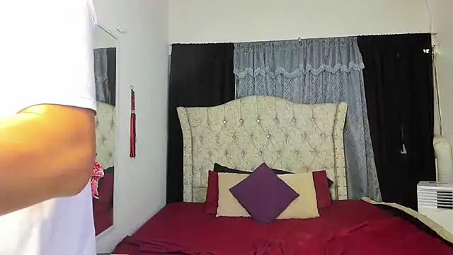 daring sexy boys online show from 11/09/25, 07:12