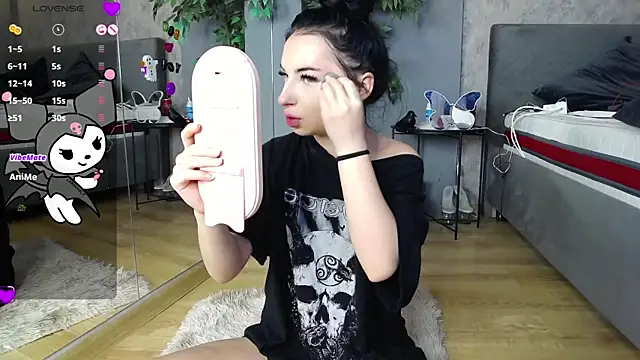 Snapshot of ScarlettJakobs chatting on 10/27/25, 06:17 ScarlettJakobs online show from 10/27/25, 06:17